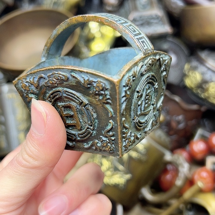 铜铜铜器直播间铜