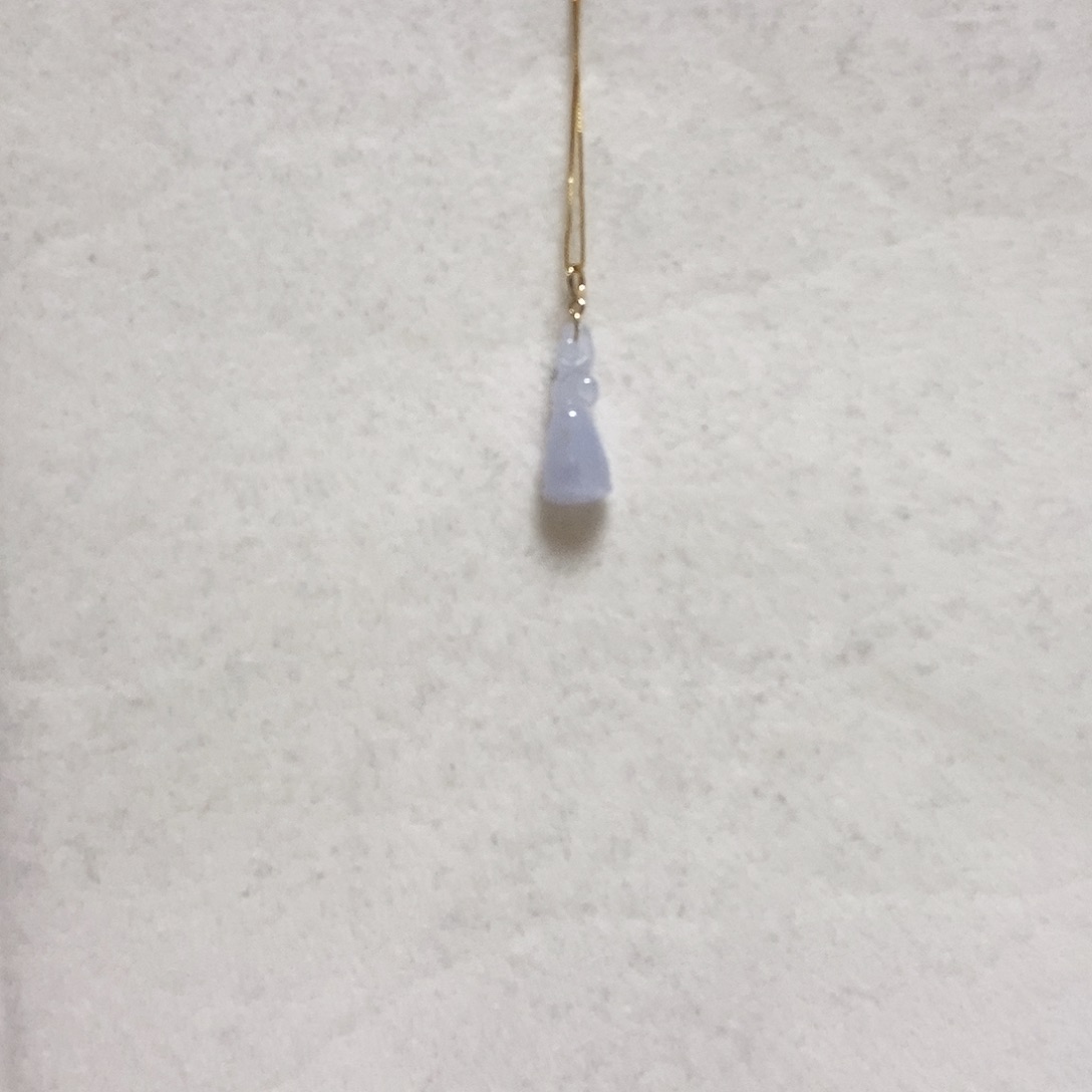 翡翠颈饰18K金镶嵌简单