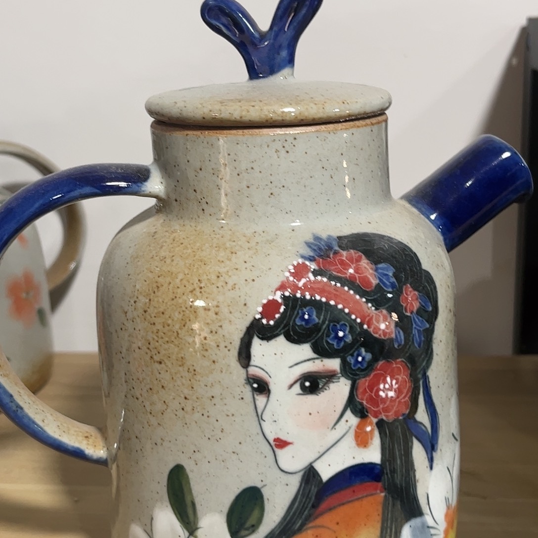 瓷片红红火火过大年