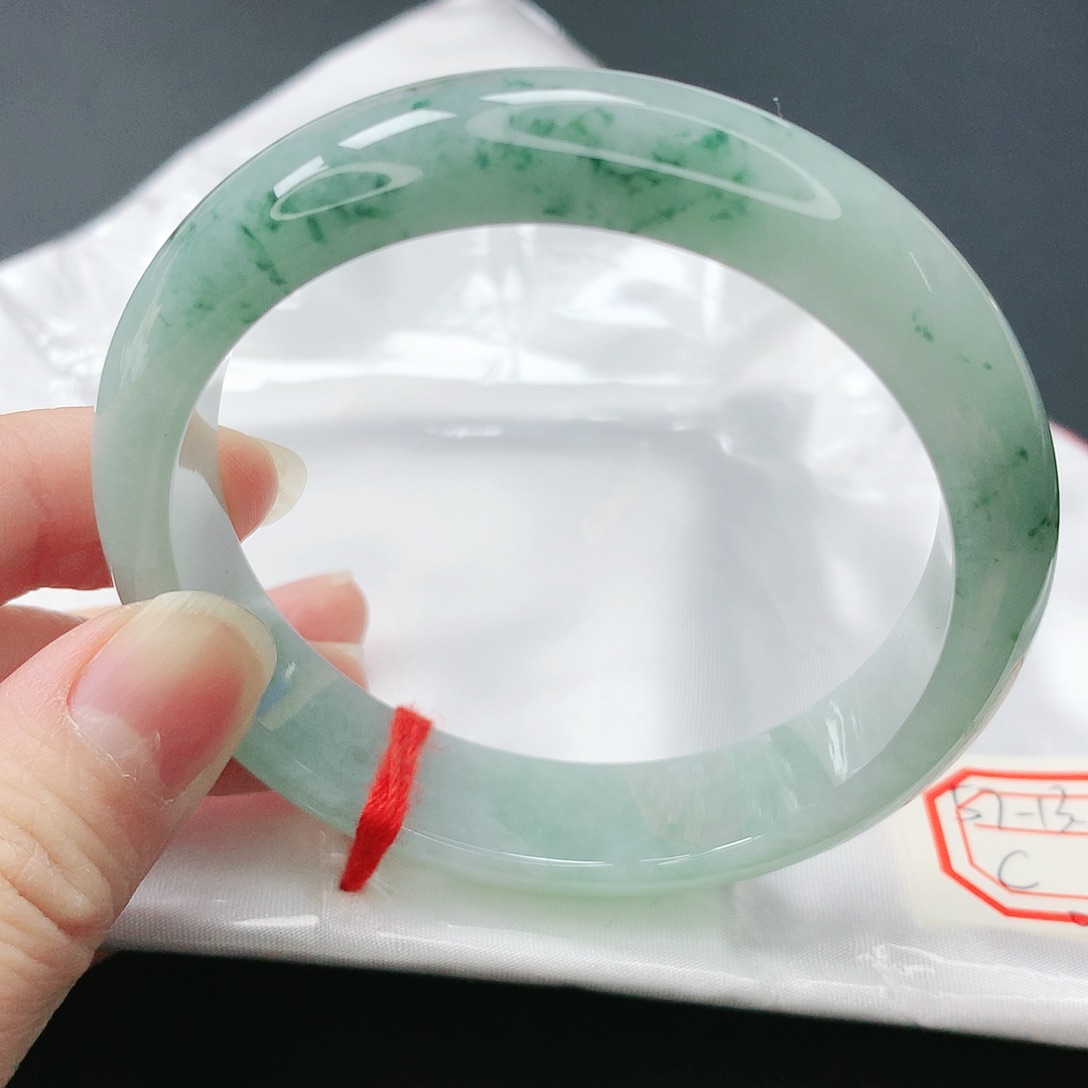 翡翠手镯未镶嵌缅甸天然A货翡翠