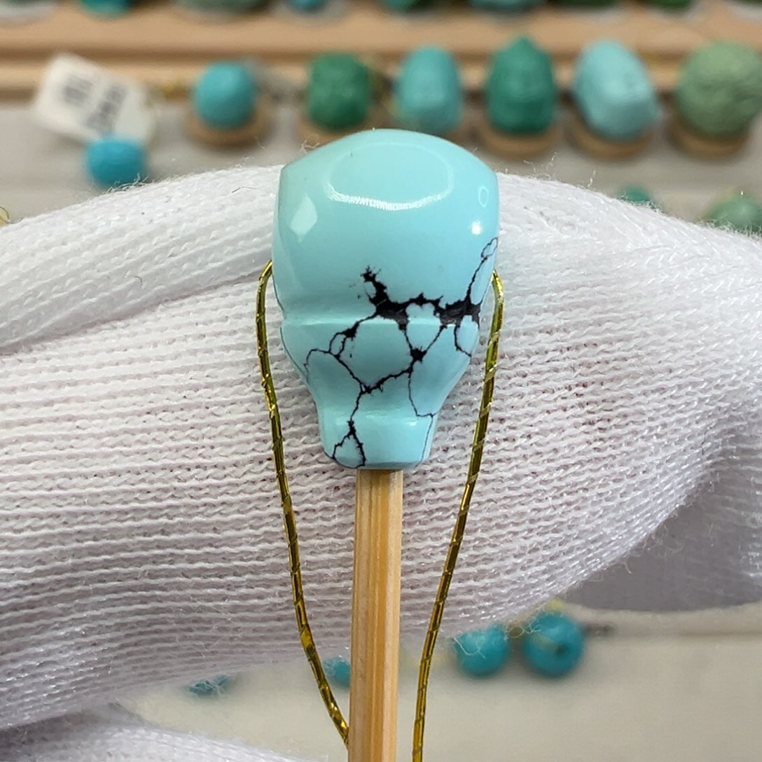 绿松石配饰未镶嵌