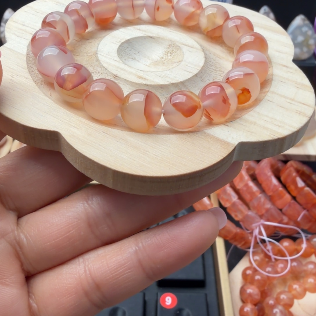 W***N玛瑙/玉髓合金颈饰