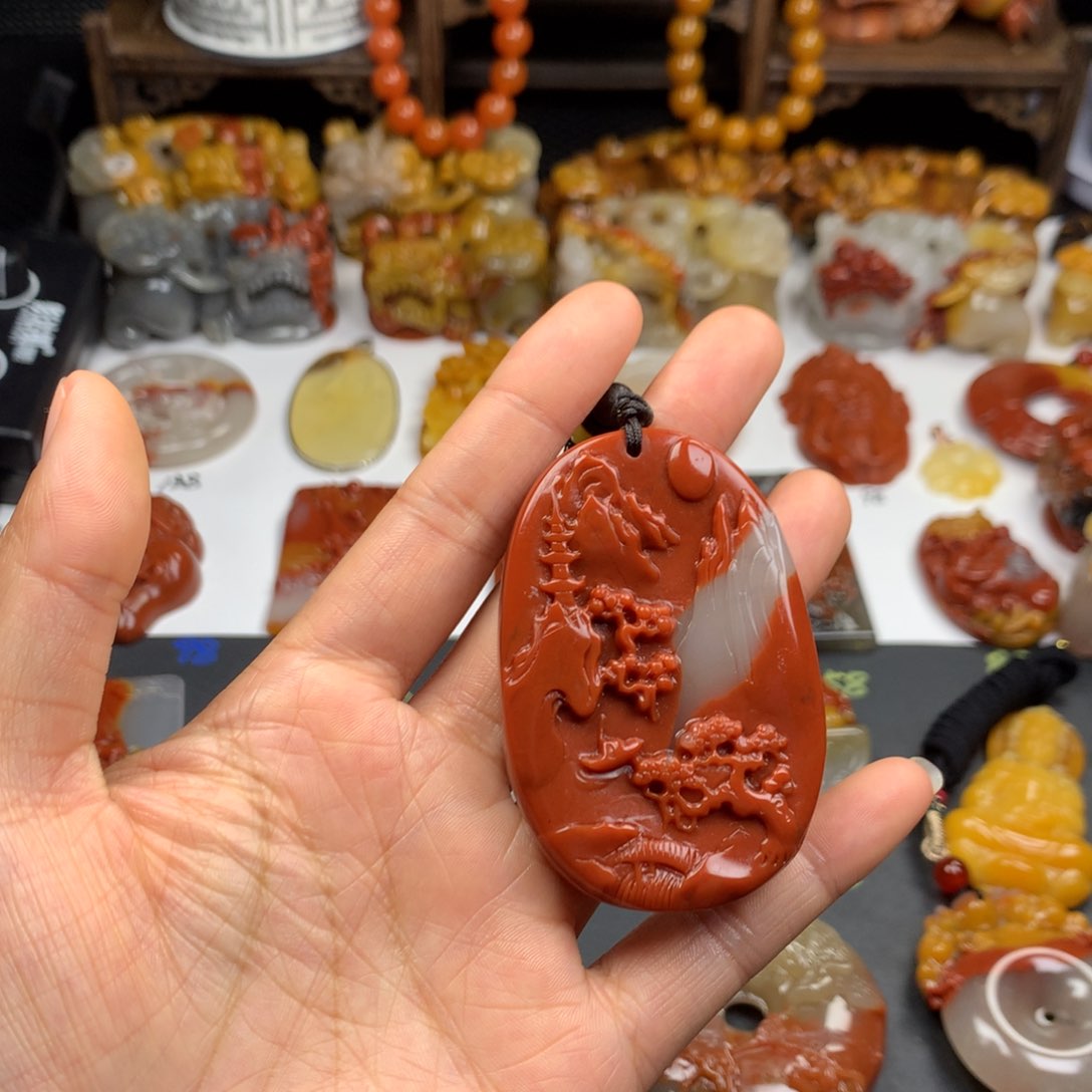 石英质玉（黄龙玉）挂件未镶嵌