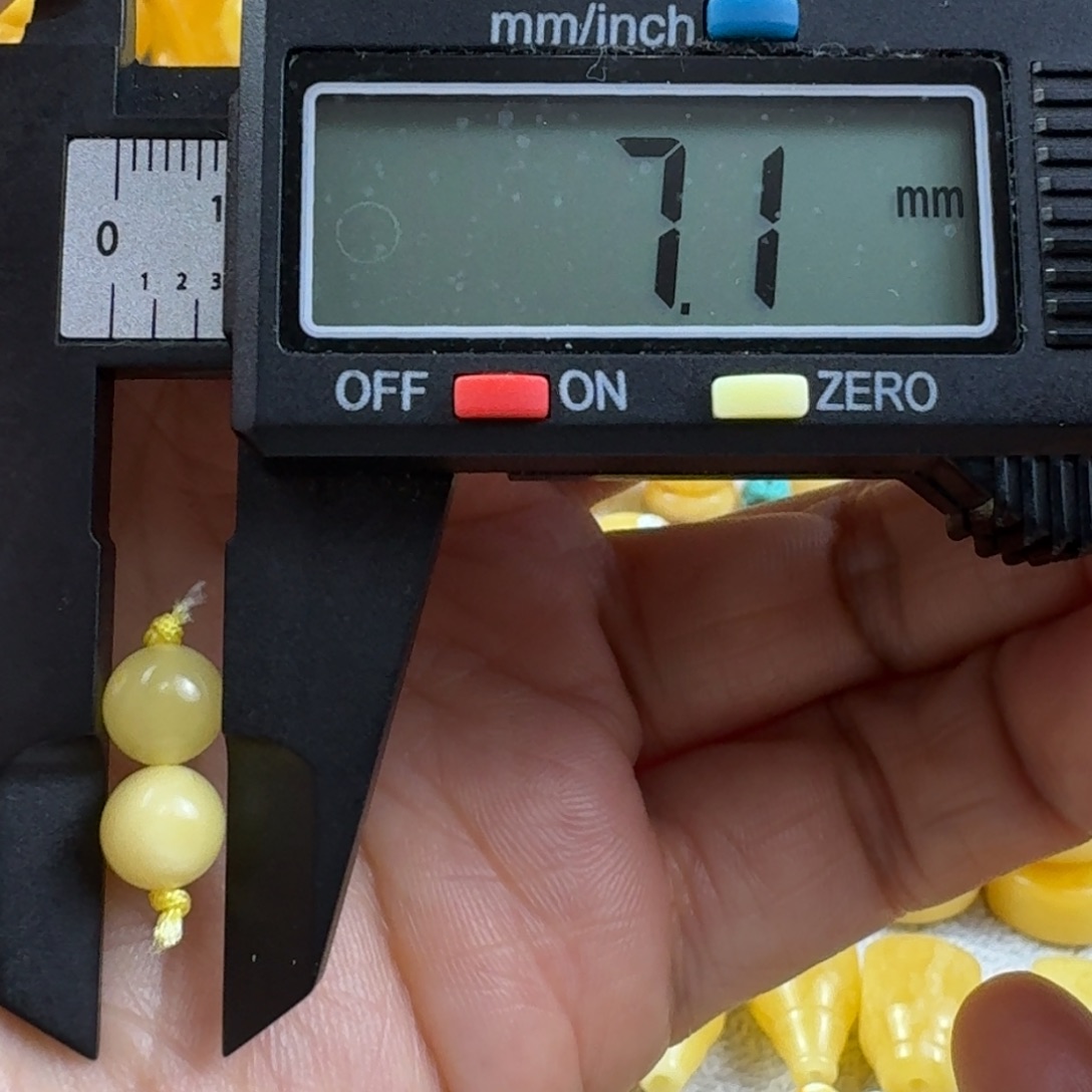 蜜蜡未镶嵌裸石20杂