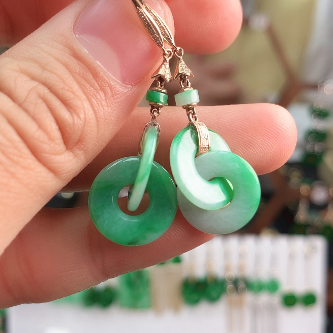 翡翠耳饰18K金镶嵌耳饰