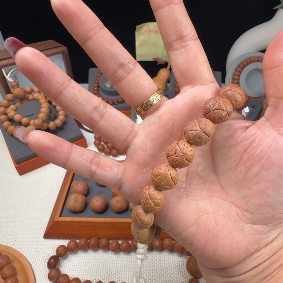 凤眼菩提手串龙眼