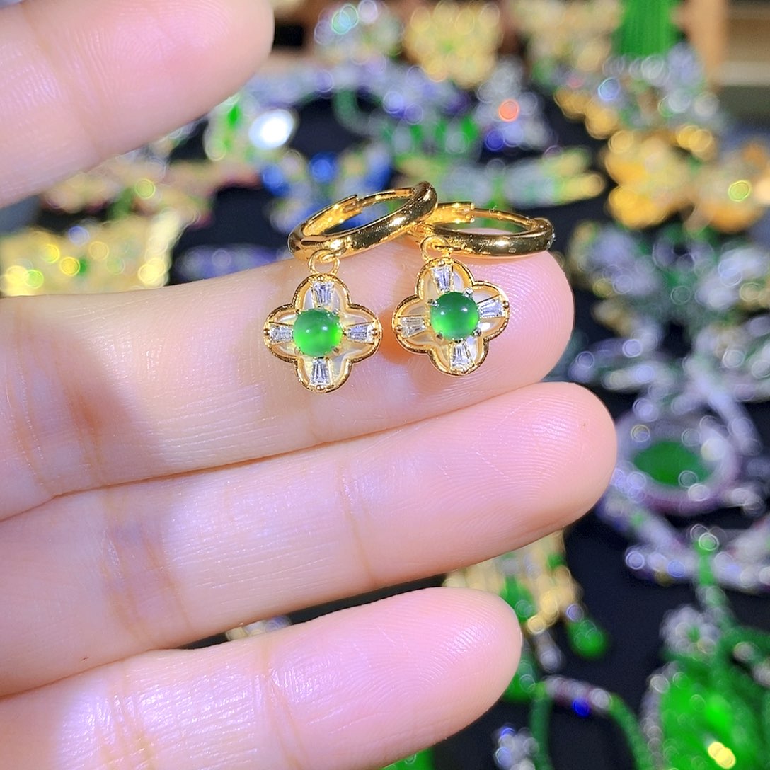 颈饰银S925镶嵌翡翠