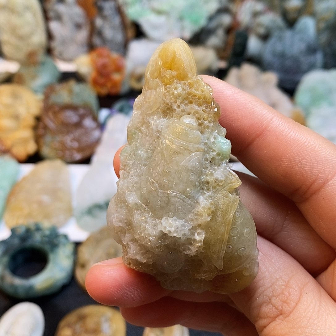 定制翡翠未镶嵌特色a货翡翠