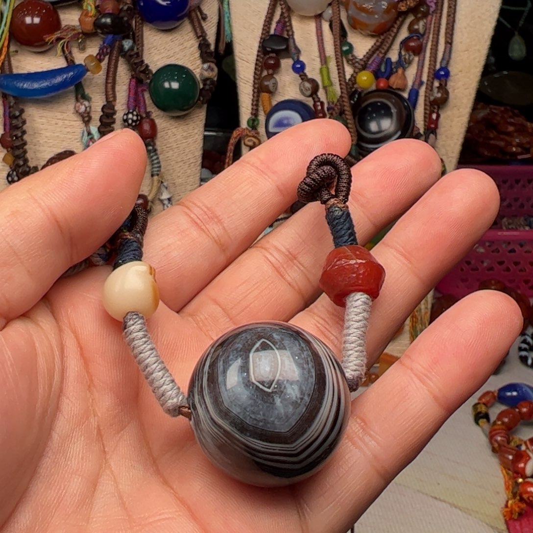 玛瑙/玉髓颈饰未镶嵌