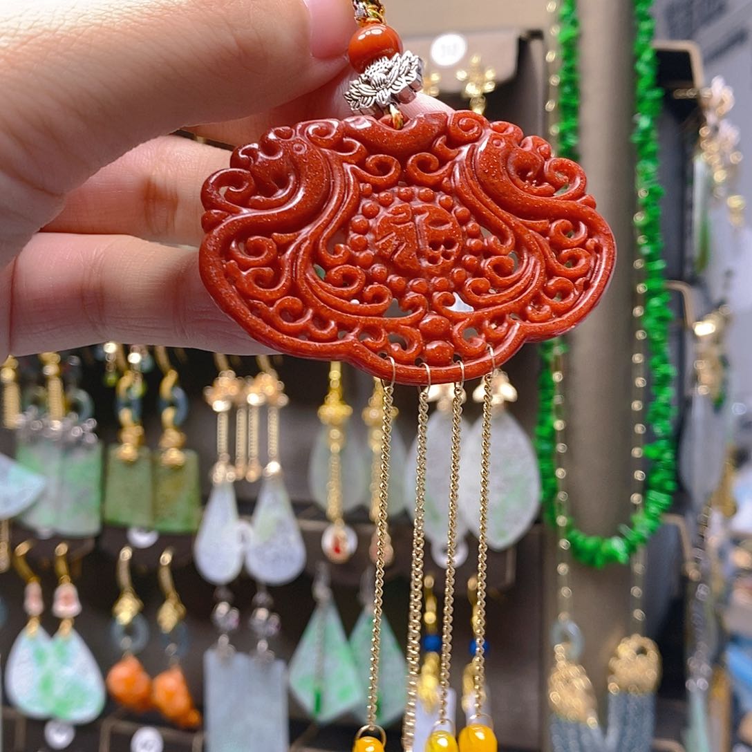 未镶嵌翡翠耳饰翡翠