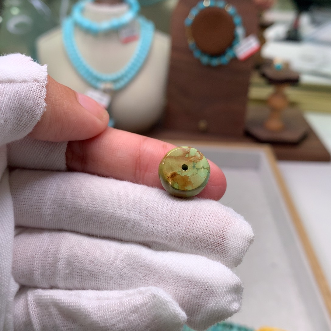 绿松石配饰未镶嵌