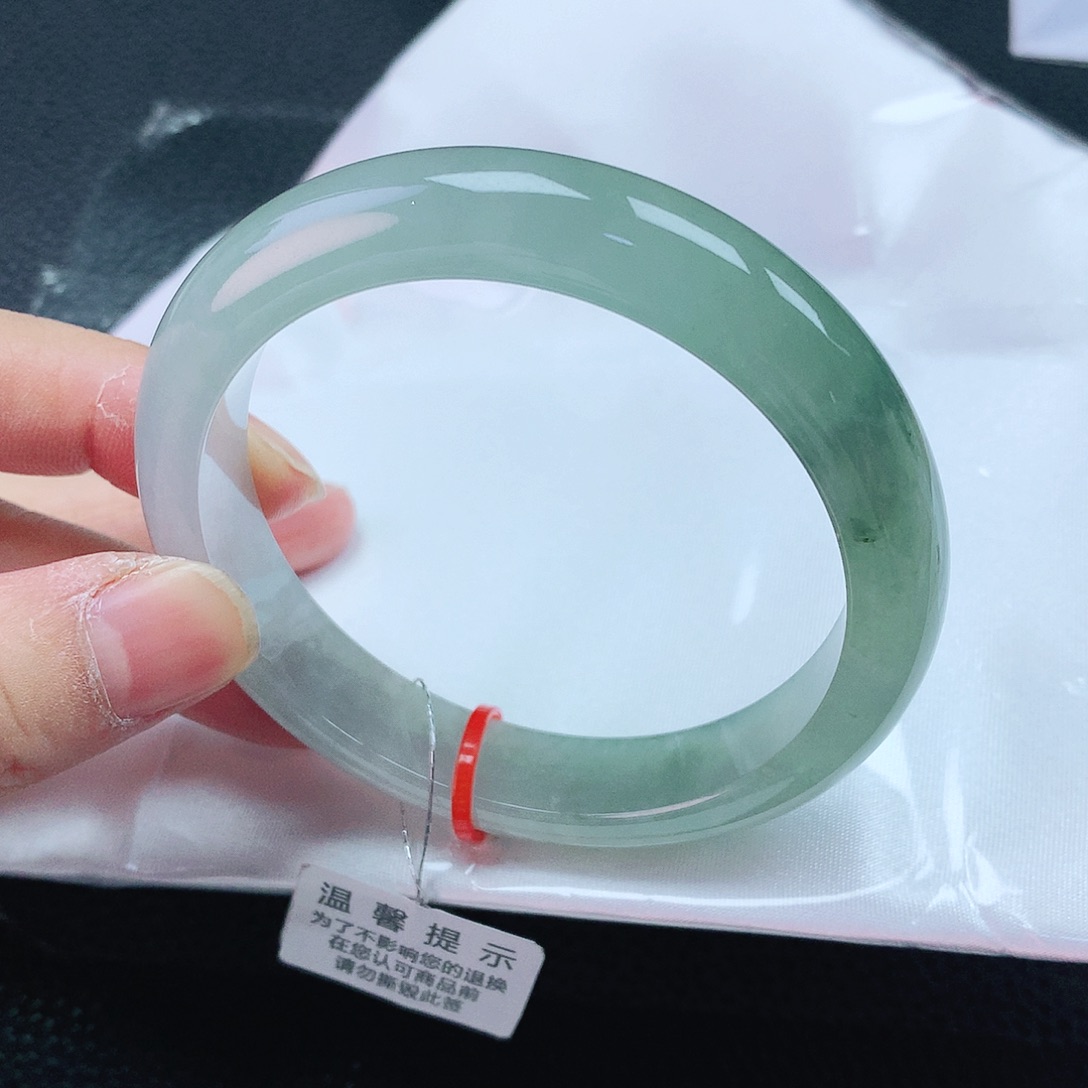 翡翠未镶嵌手镯55圈