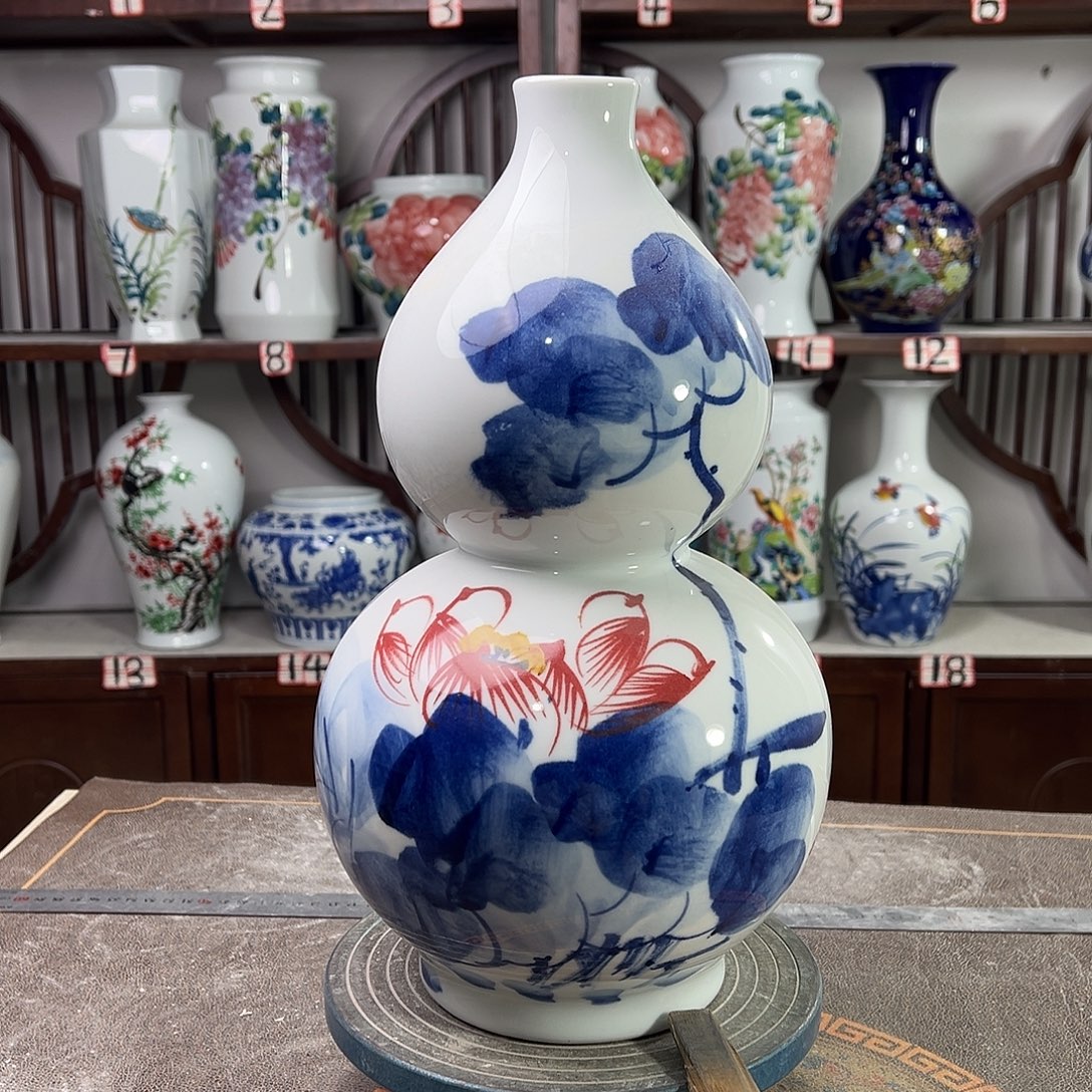 陶摆件景德镇陶瓷葫荷花