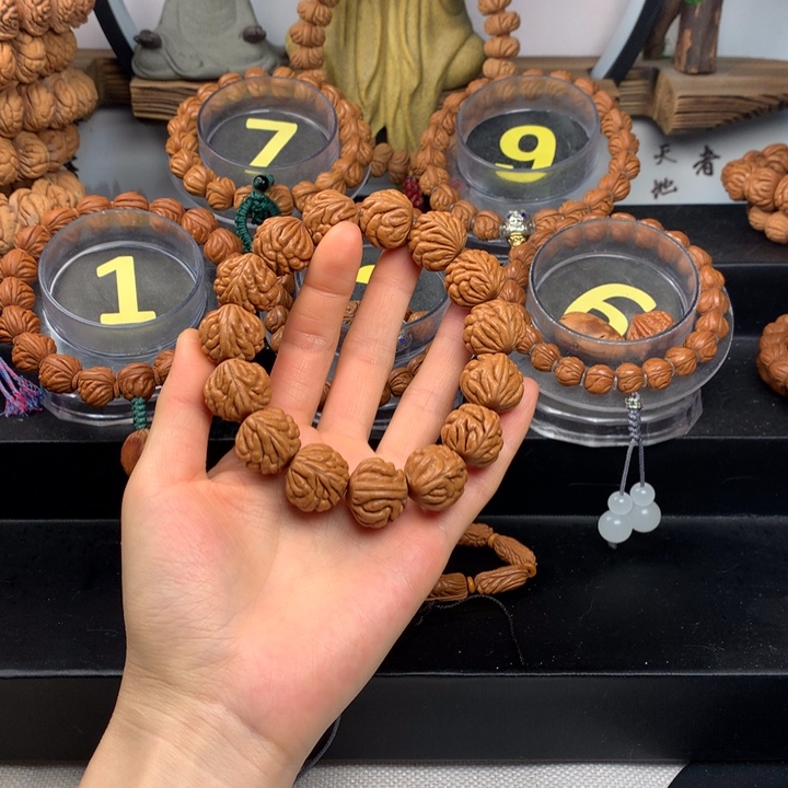 桃核吊坠1.8尺寸豹子头