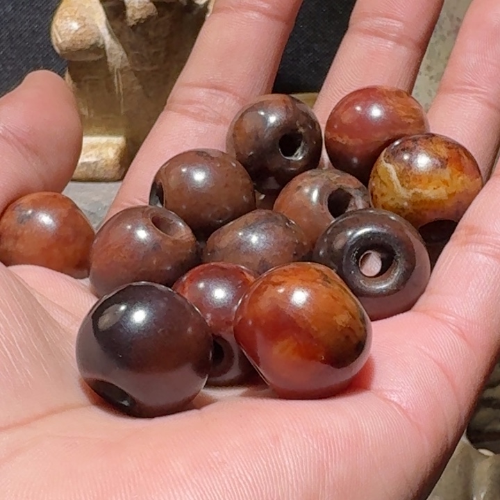 和田玉（糖玉）颈饰未镶嵌浩*哥