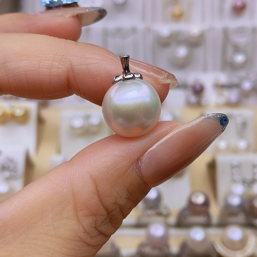 淡水珍珠银S925镶嵌吊坠(赠链)小*狸