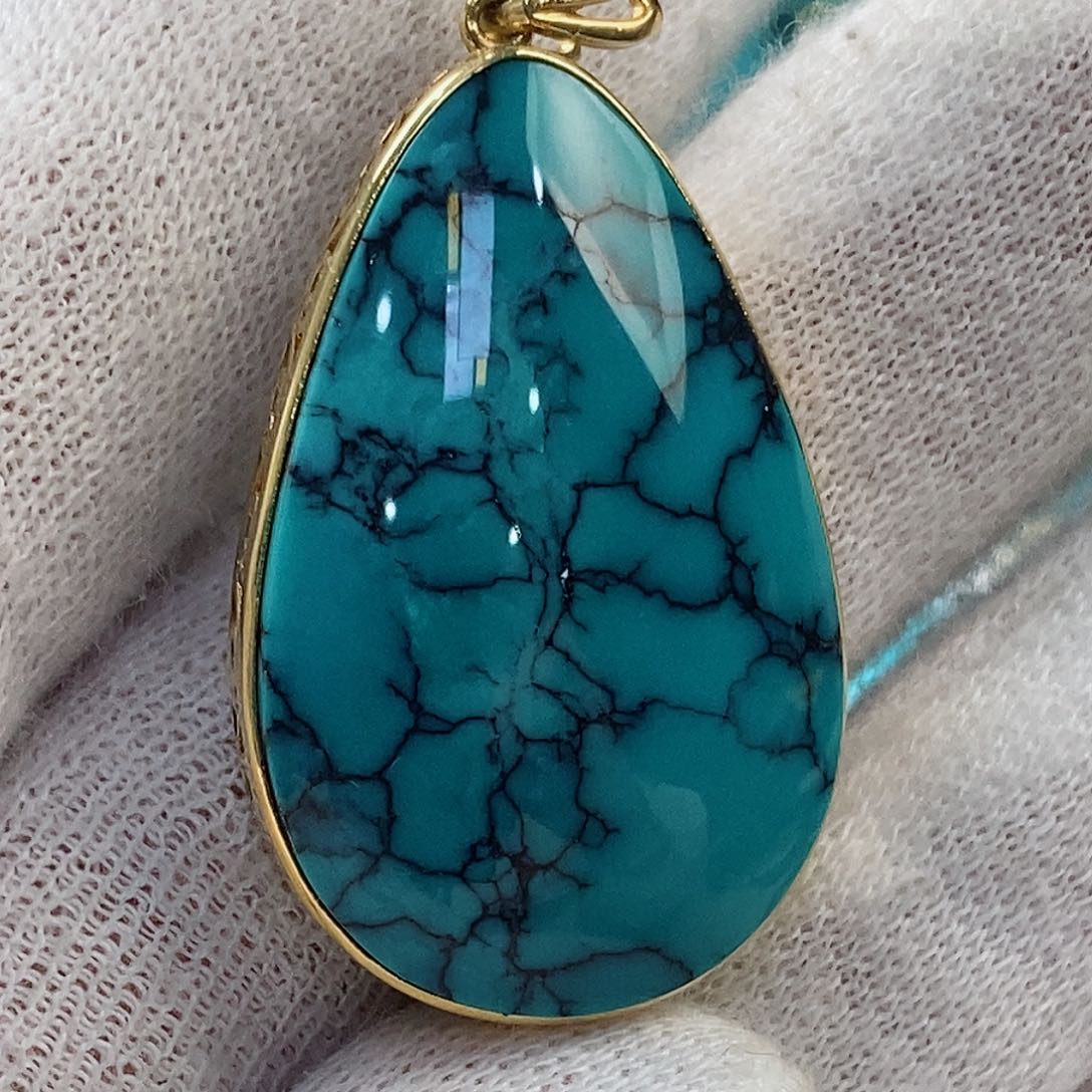 绿松石珠宝奇石18K金镶嵌