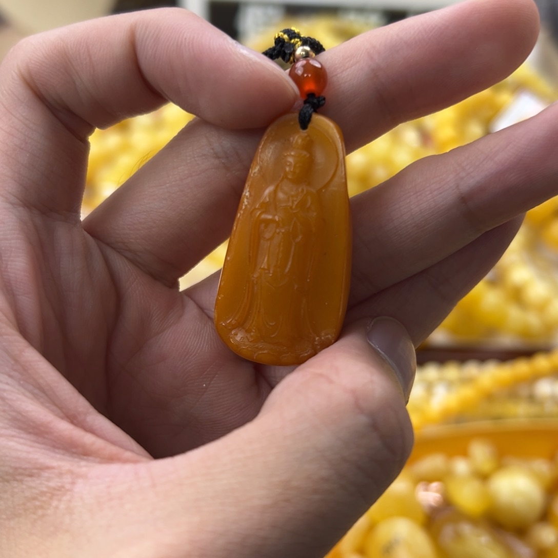 琥珀珠宝奇石未镶嵌