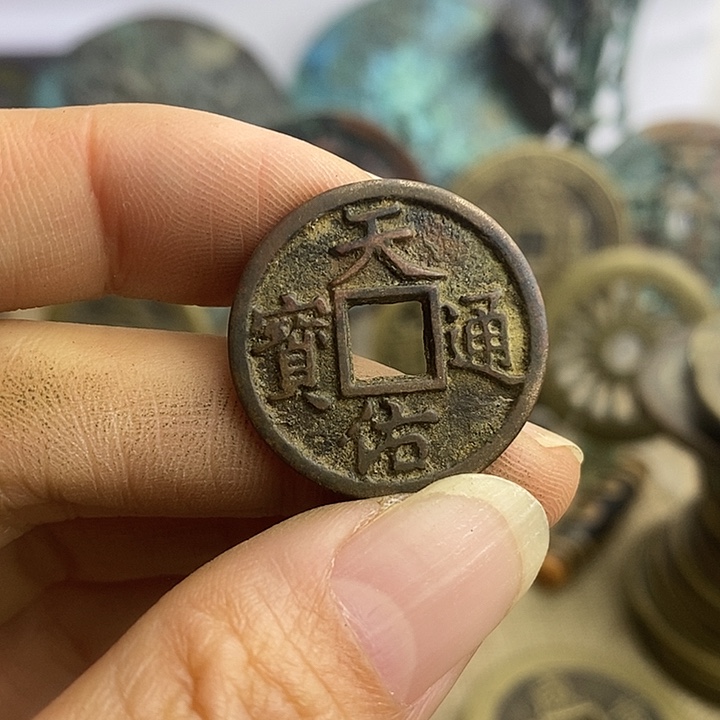 小***哥工艺品懂的拍懂的拍