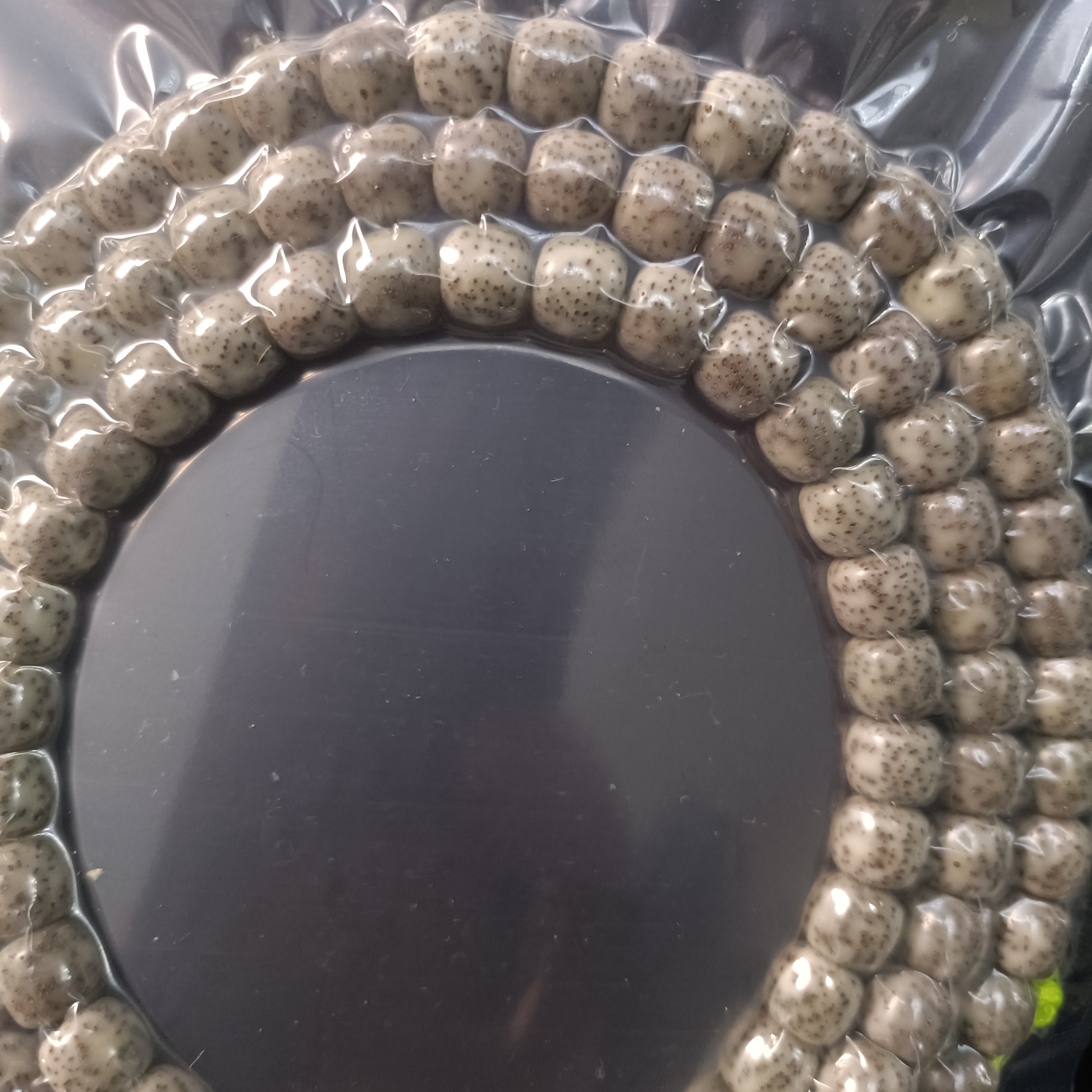 【星月手串】原生态石玉料8*7糯冰月留白108长串，星点颗颗小细星