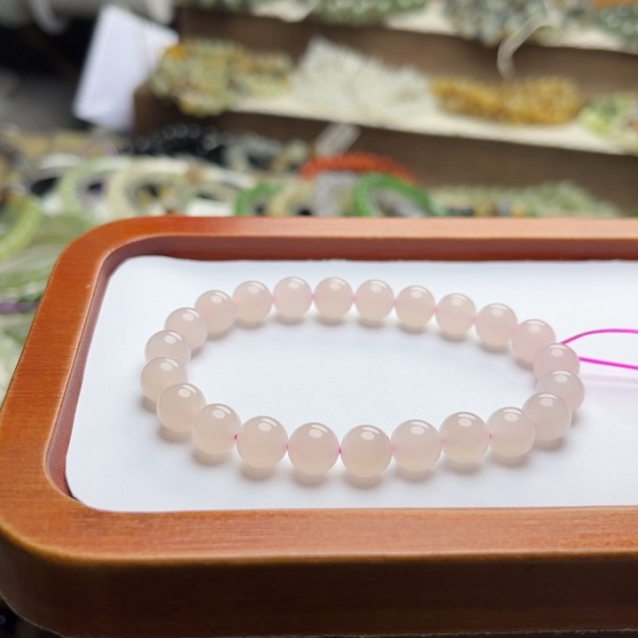 和田玉未镶嵌手链8mm藕粉圆珠