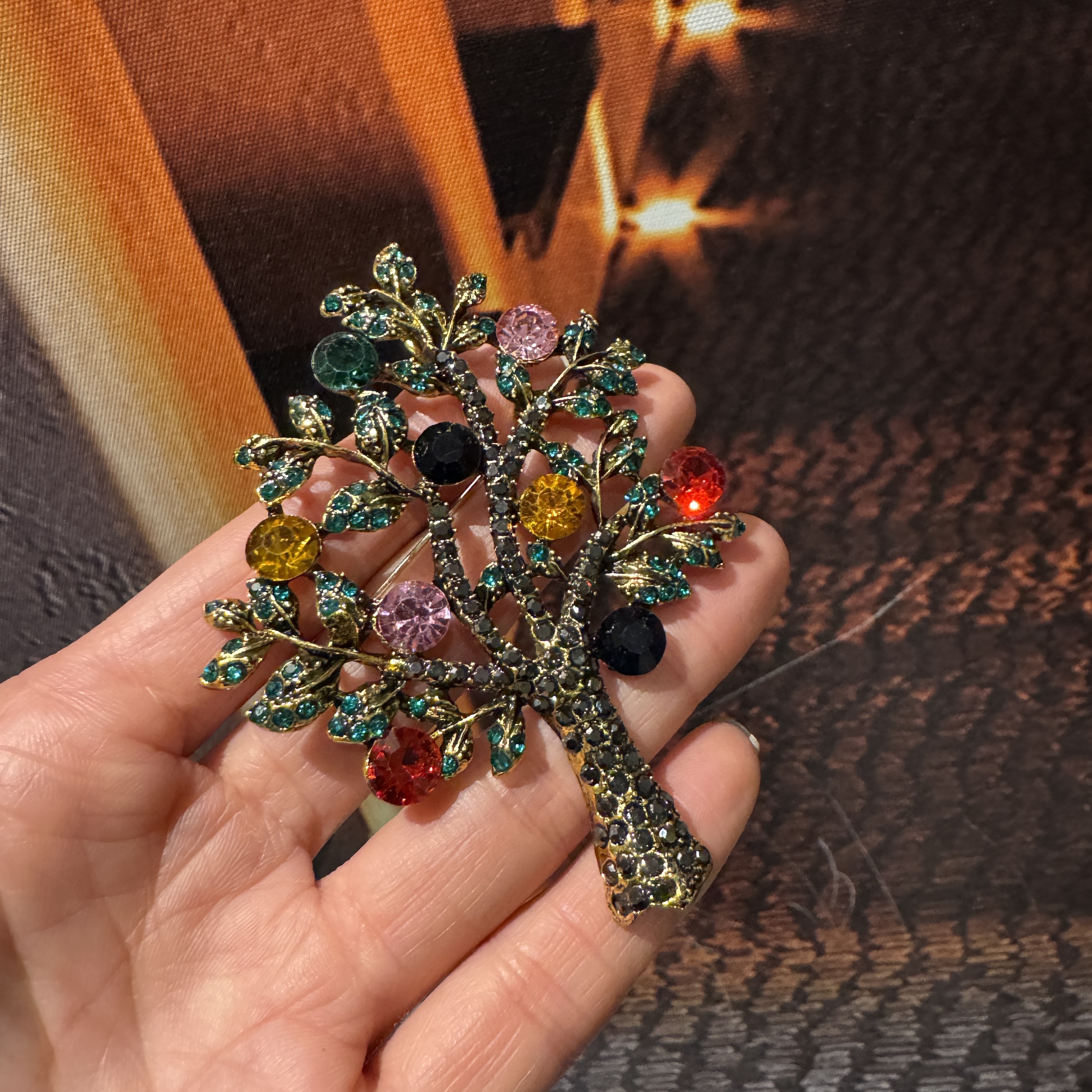 新款专场满钻玉桂树别针皇冠配饰B65