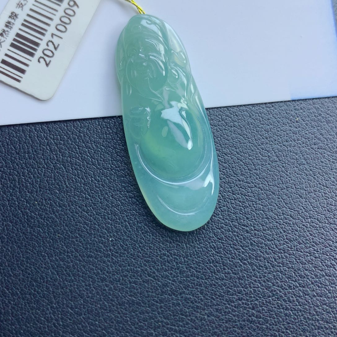 翡翠颈饰未镶嵌财爷