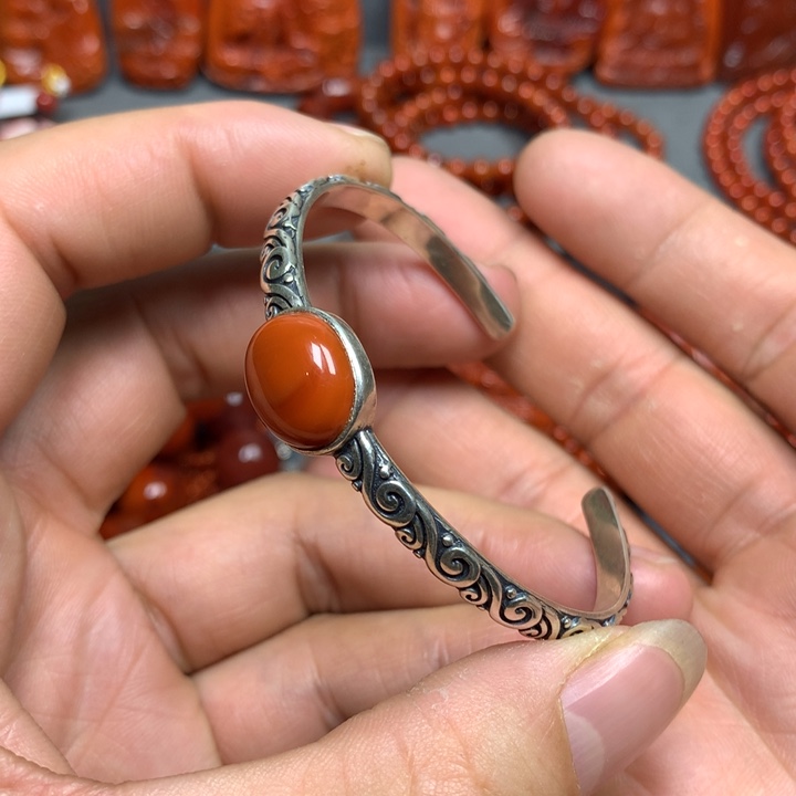 南红玛瑙手镯银S925镶嵌