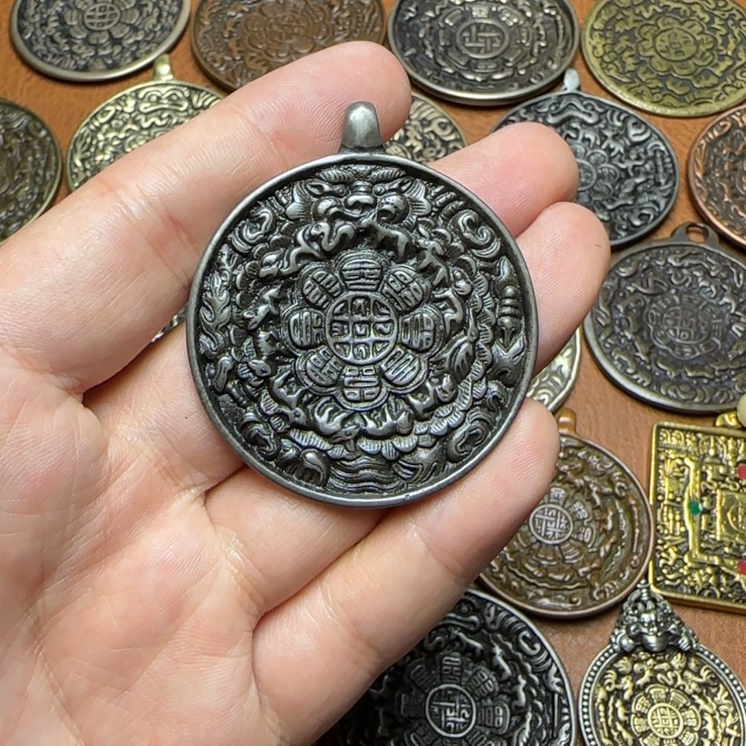 夏***头泥塑精品小元素品相完美的话