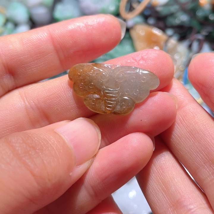 【闪购商品】翡翠颈饰未镶嵌天然翡翠