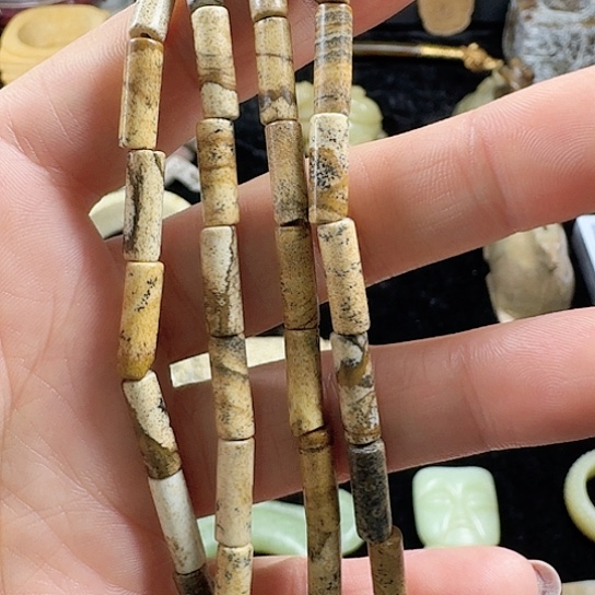 和田玉（糖玉）车挂未镶嵌