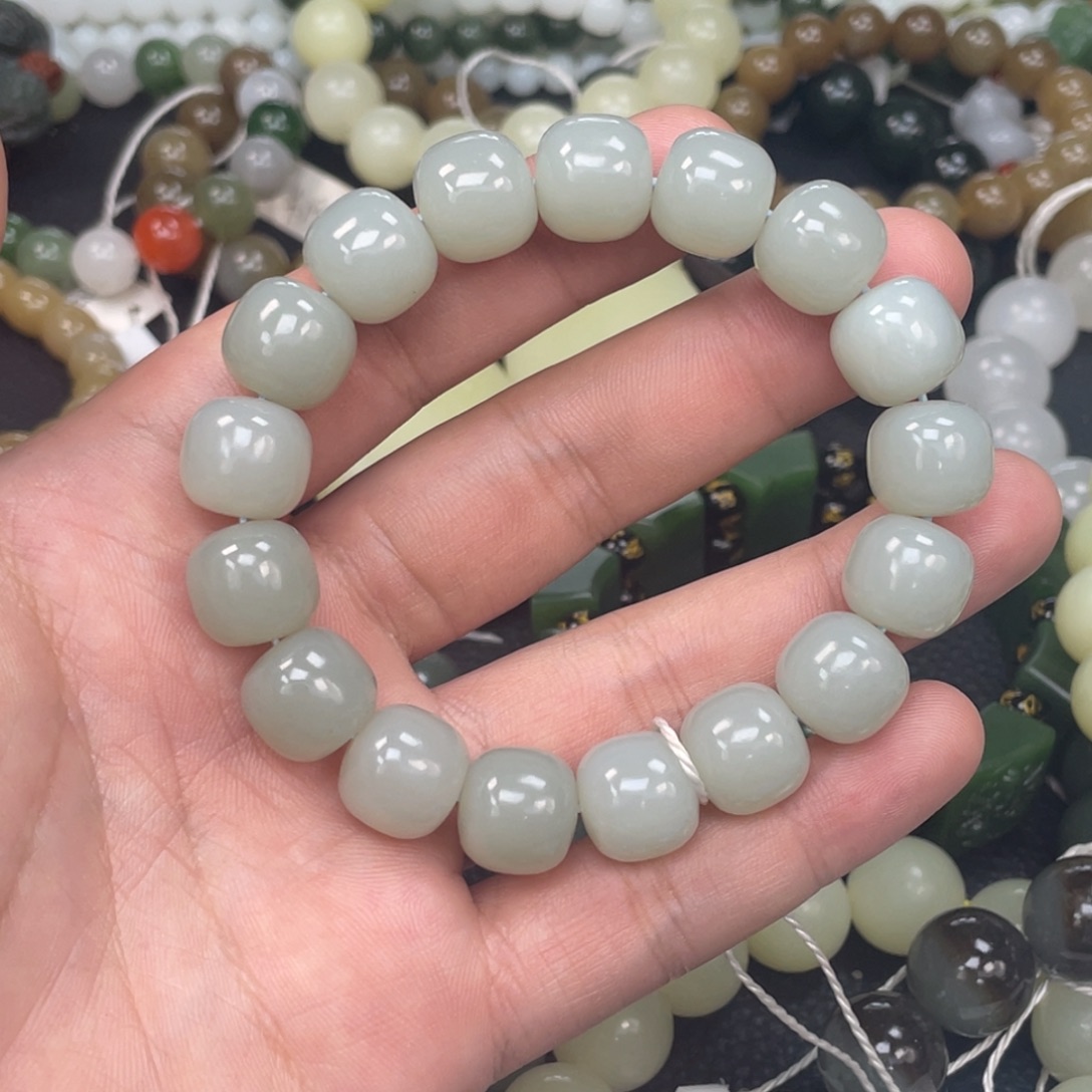 和田玉未镶嵌手链