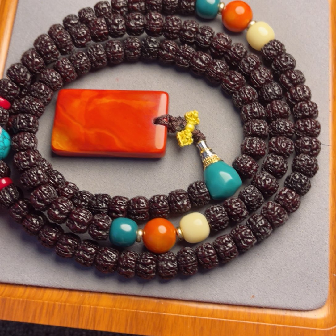 金刚菩提吊坠羊****店藏式直切一代龙黑金