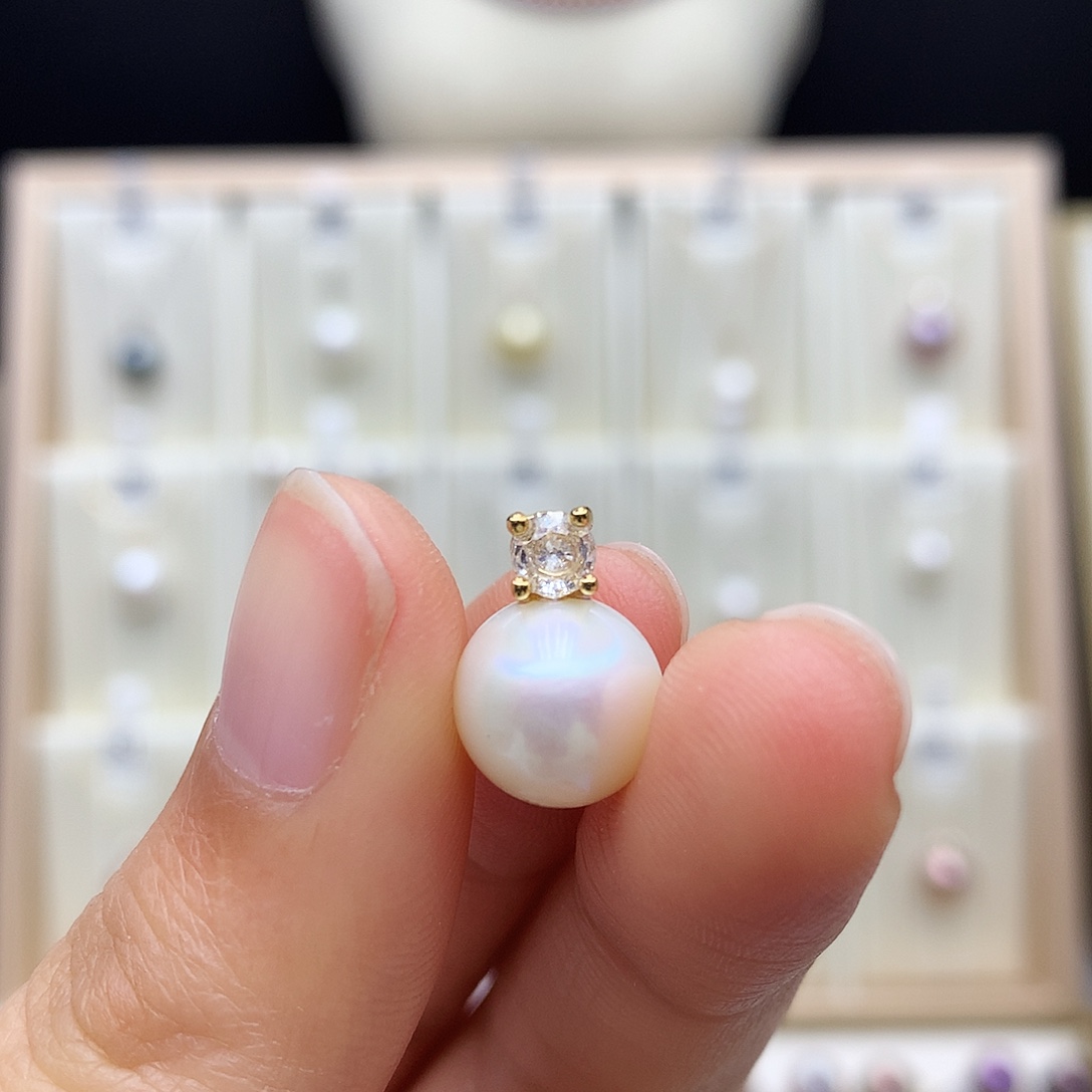 淡水珍珠合金颈饰