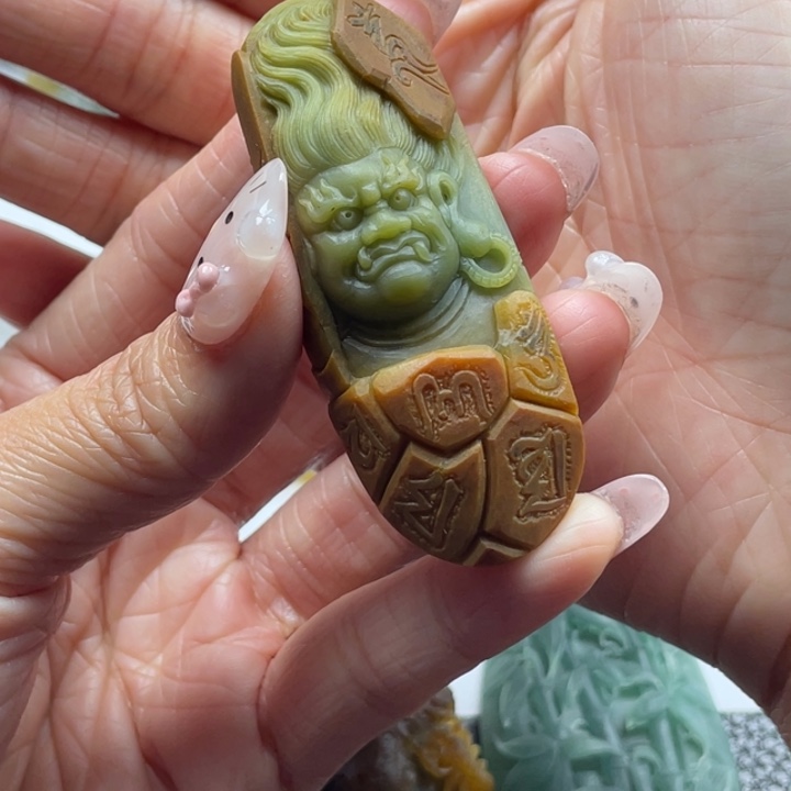 刘***杰定制翡翠未镶嵌不动明王