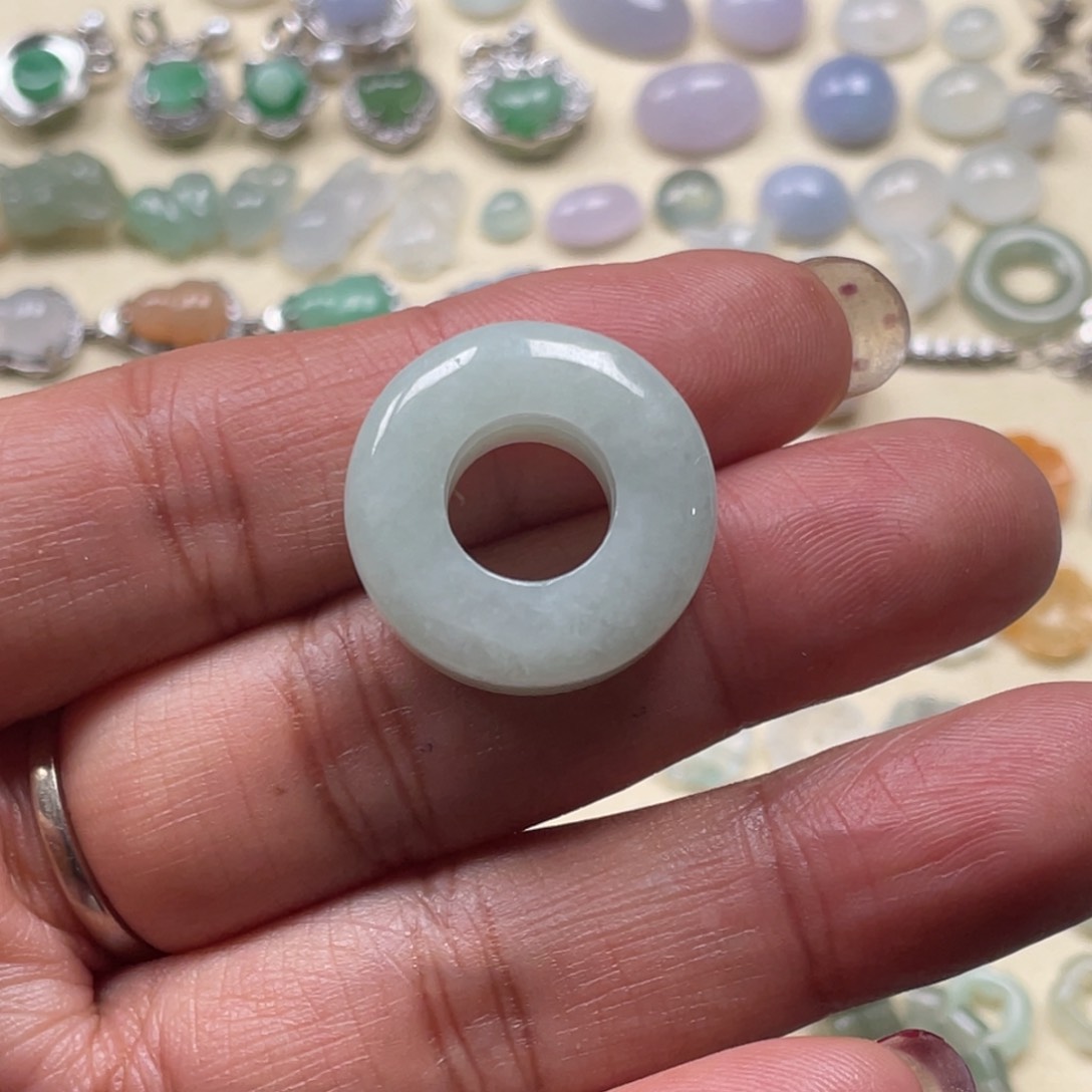 翡翠颈饰未镶嵌77777777