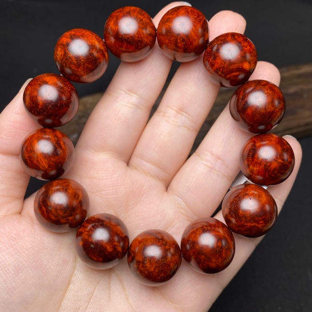 12.2上架-原汁原味1.8cm 瘤疤纹 鸡血红5A泥料 印度小叶紫檀 