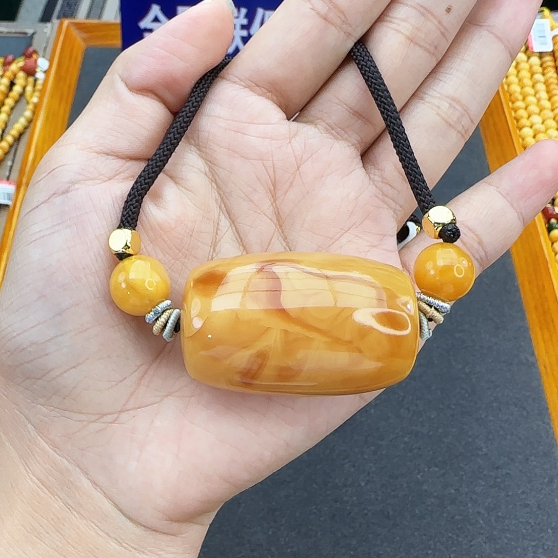 琥珀颈饰未镶嵌吊坠