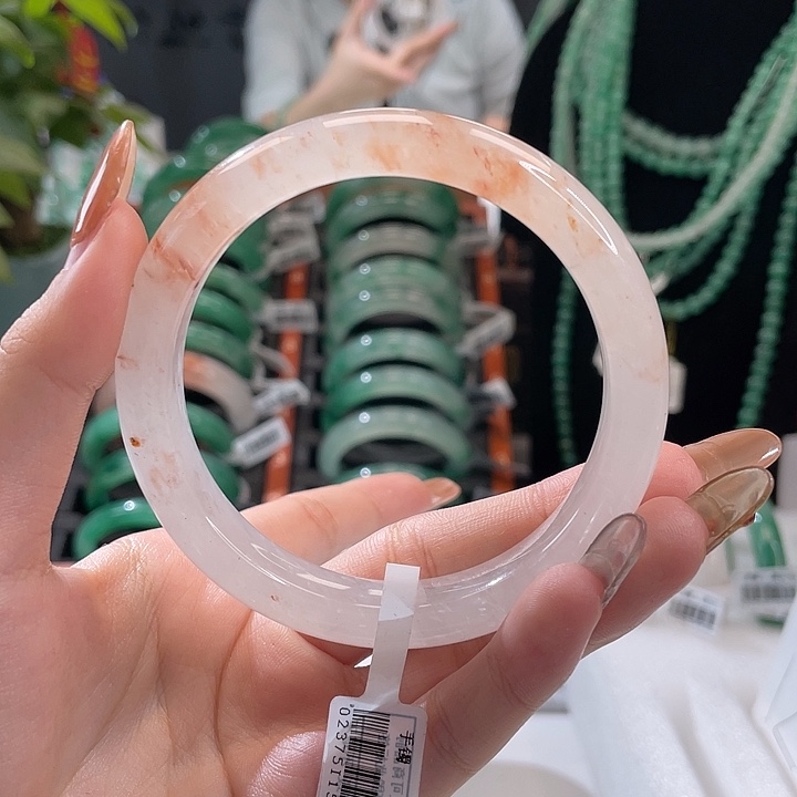 石英质玉手镯未镶嵌我****天天然A货非洲翠手镯