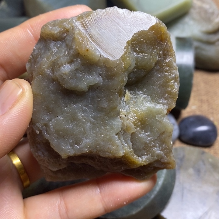 和田玉（糖玉）未镶嵌挂件