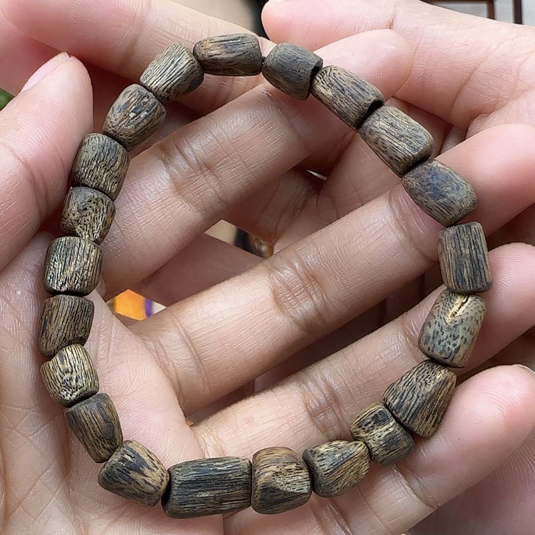 沉香手串海南树丁油随型单圈手串0.6