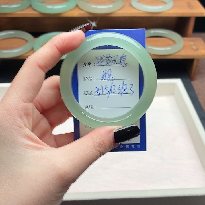 花***痕石英质玉未镶嵌手镯