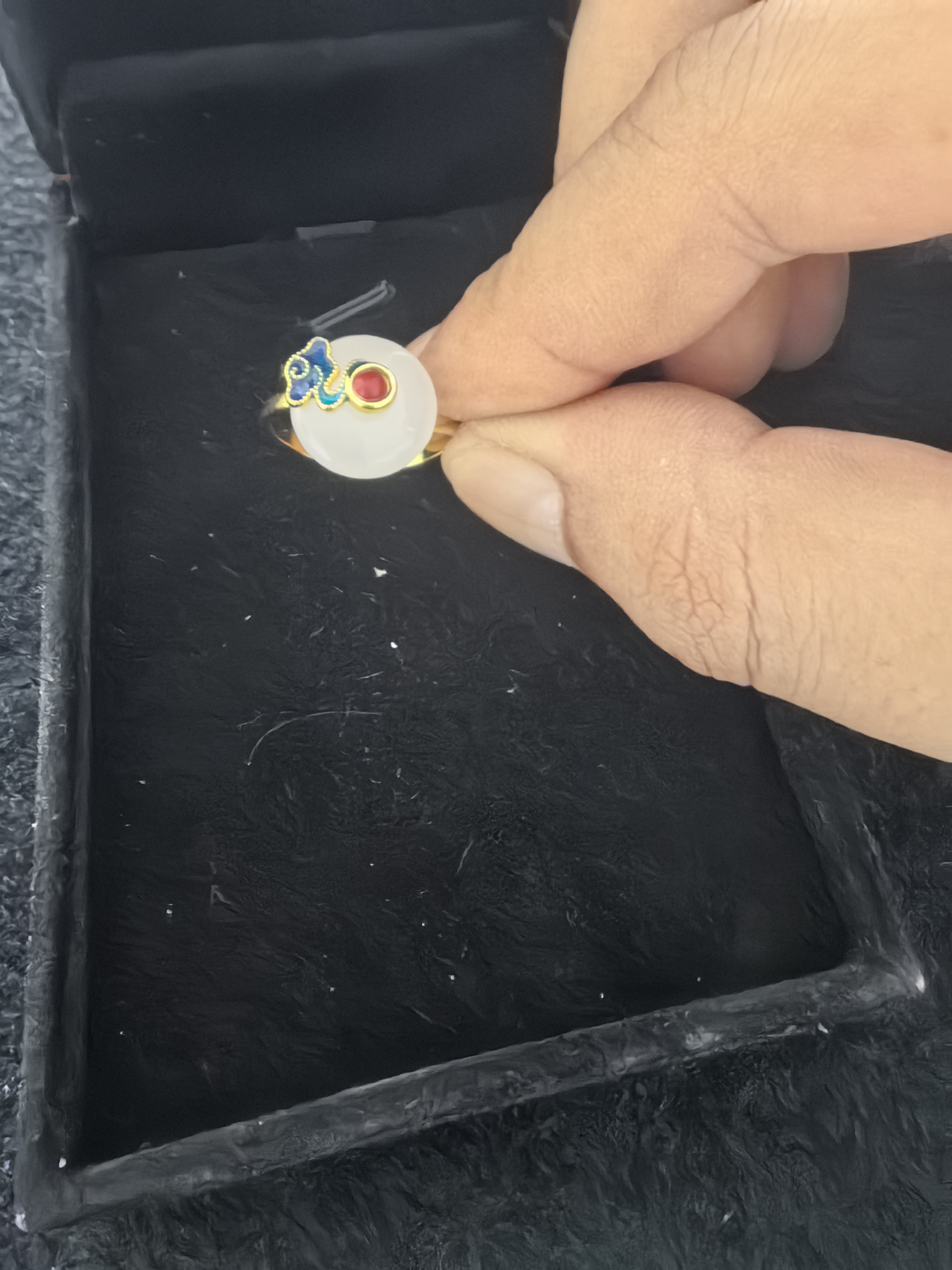 设计款白冰平安扣戒指-和田玉