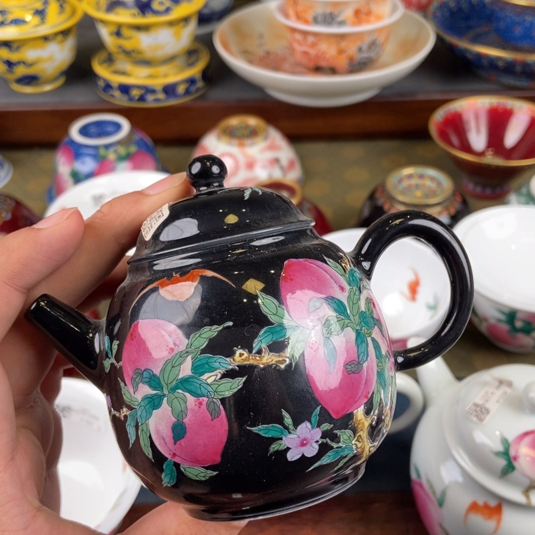 陶瓷艺术家的作品是一