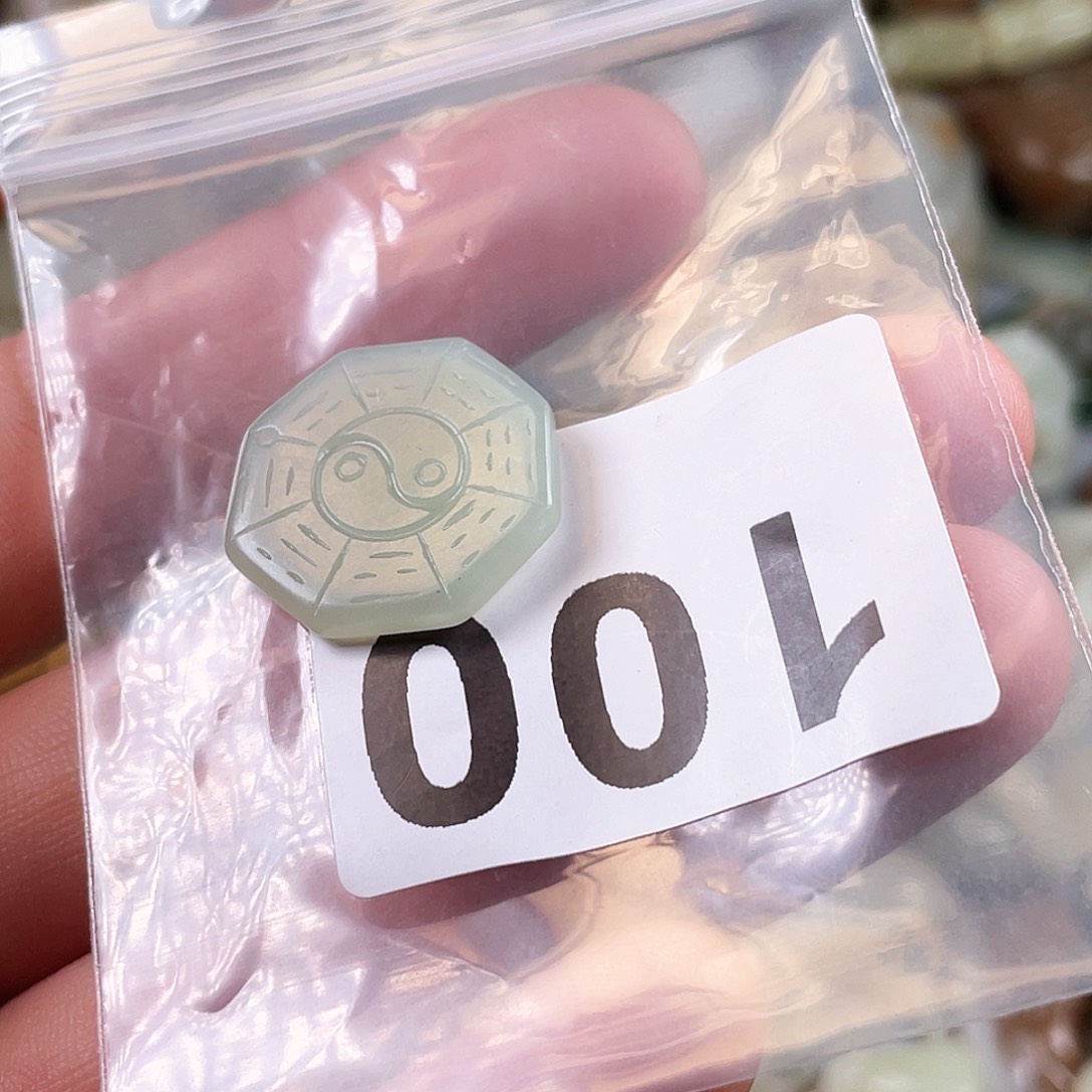 和田玉（糖玉）颈饰未镶嵌