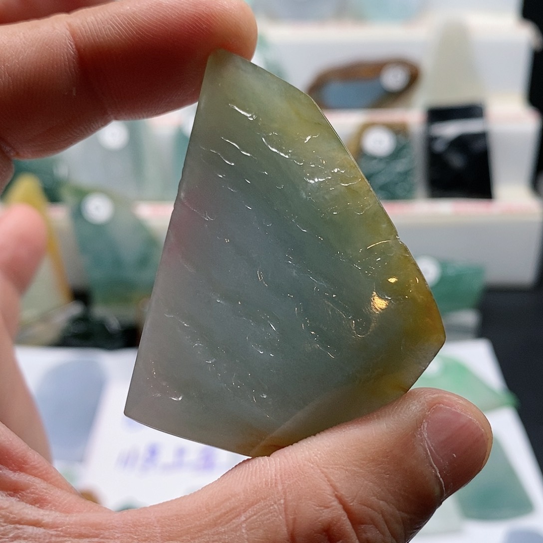 翡翠未镶嵌颈饰乐凡珠宝翡翠挂件