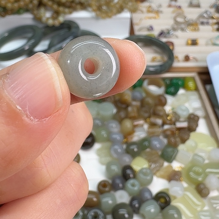 和田玉未镶嵌颈饰39