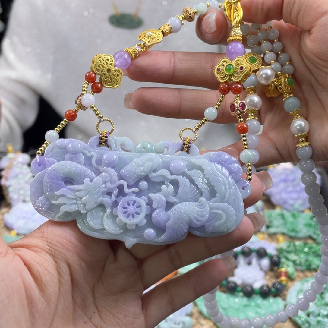 翡翠颈饰未镶嵌代编织