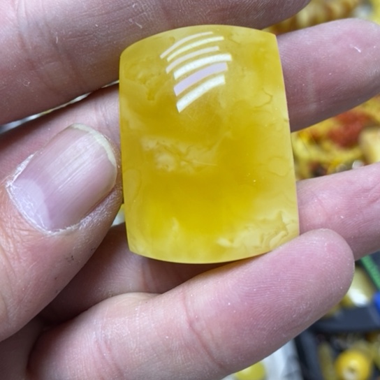 蜜蜡裸石未镶嵌吊坠