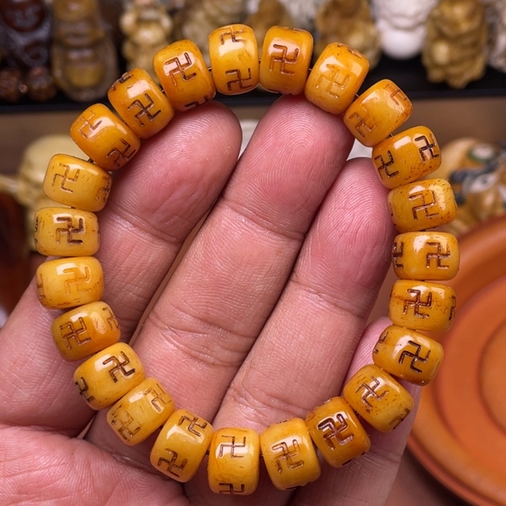 驼骨摆件人攻击样子